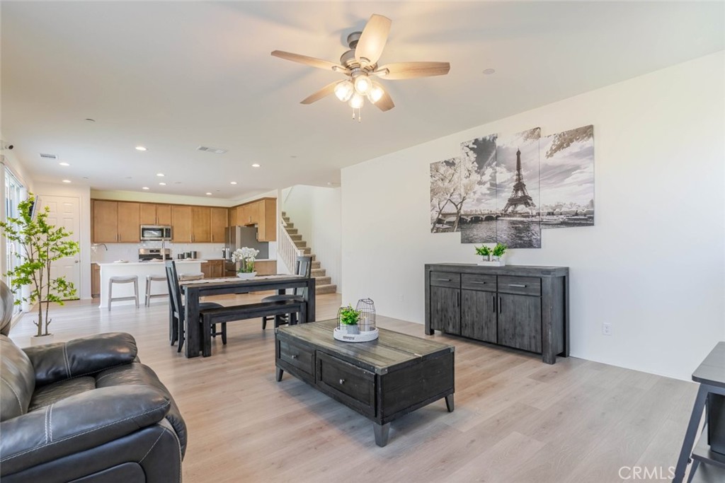 MLS #SR25260582 image #8