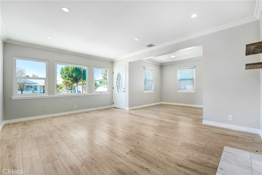 MLS #SR25260595 image #4