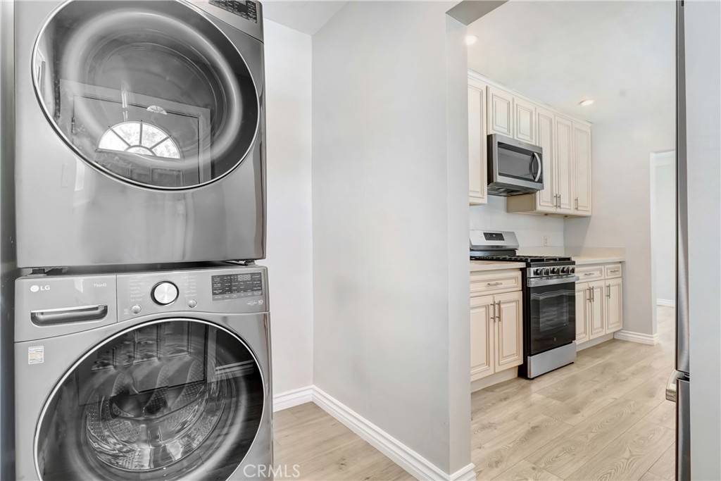 MLS #SR25260595 image #9