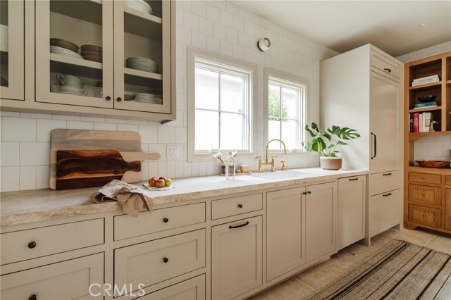 MLS #SR25260632 image #12