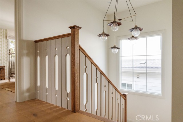 MLS #SR25260632 image #18