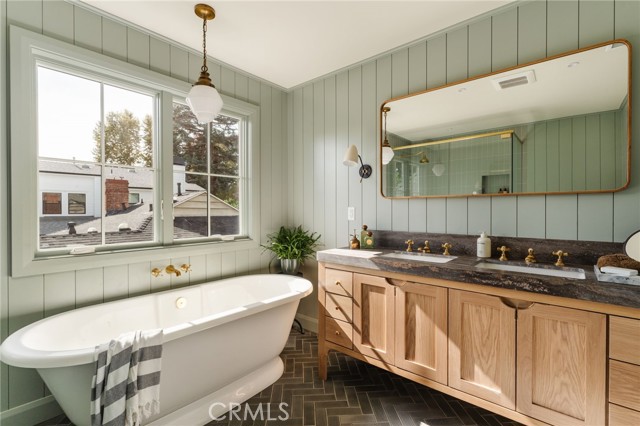 MLS #SR25260632 image #21