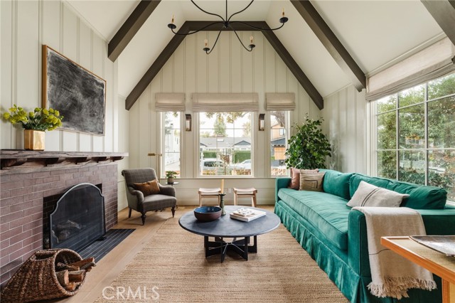 MLS #SR25260632 image #3