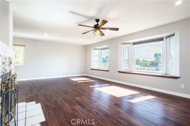 MLS #SR25260647 image #3