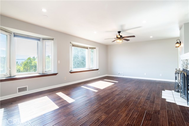 MLS #SR25260647 image #5