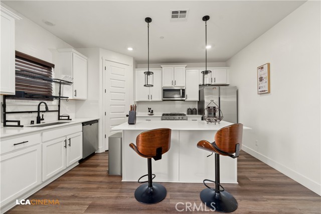 MLS #SR25260654 image #6