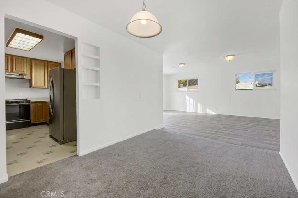 MLS #SR25260687 image #10