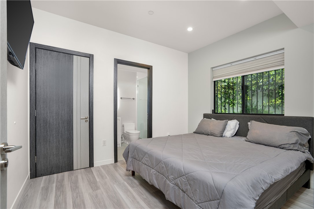 MLS #SR25260689 image #10