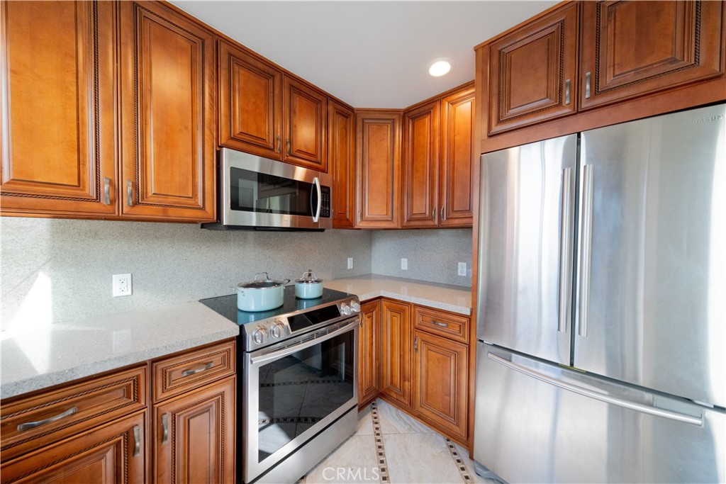 MLS #SR25260699 image #11