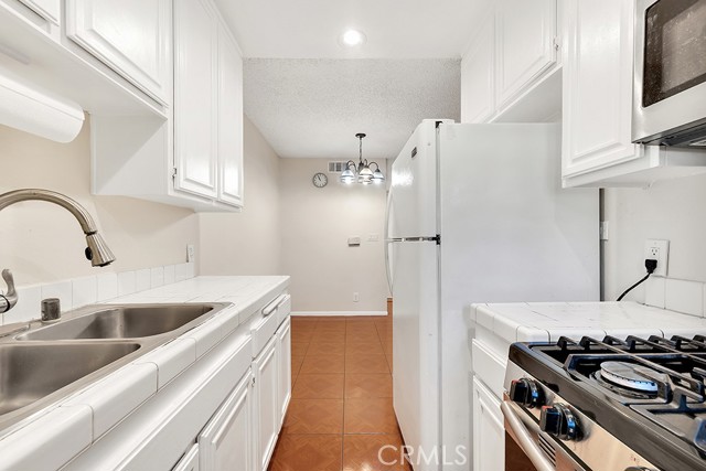 MLS #SR25260714 image #6