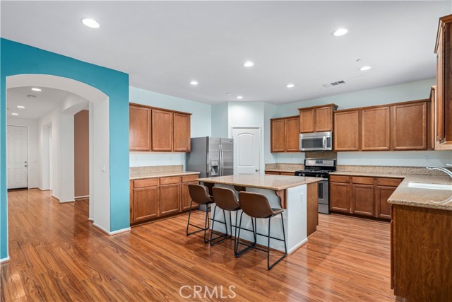 MLS #SR25260746 image #9