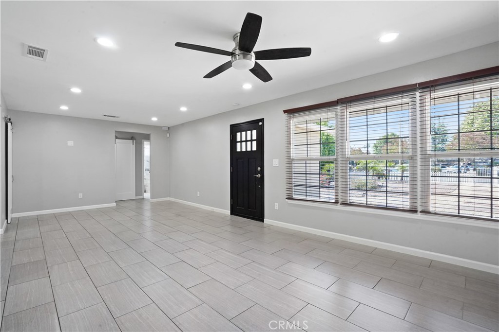 MLS #SR25260763 image #11