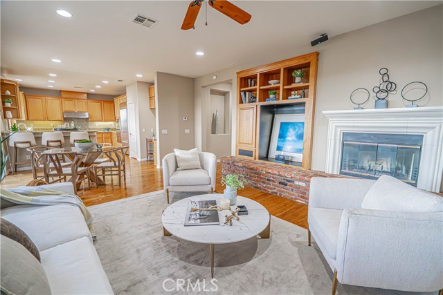 MLS #SR25260772 image #10