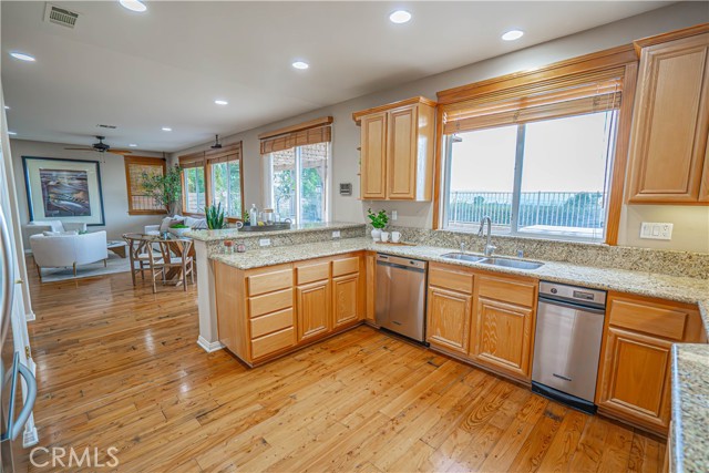 MLS #SR25260772 image #16