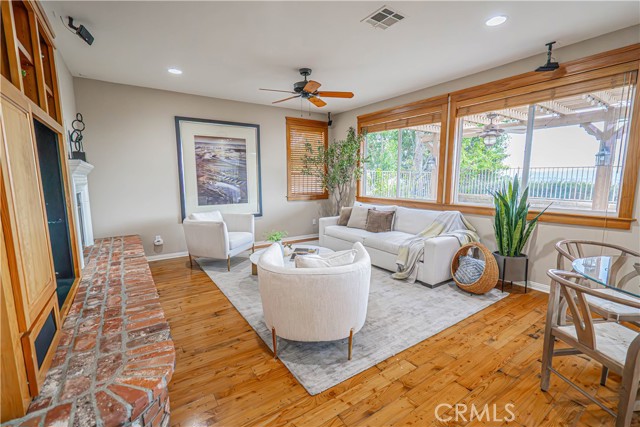 MLS #SR25260772 image #8