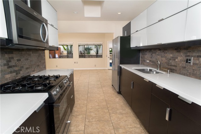 MLS #SR25260783 image #5