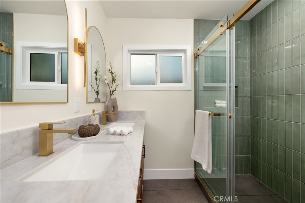 MLS #SR25260829 image #2