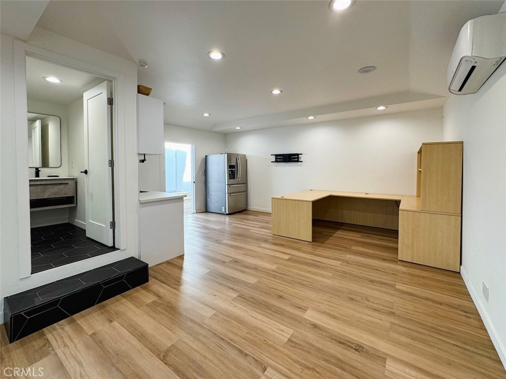 MLS #SR25260846 image #13