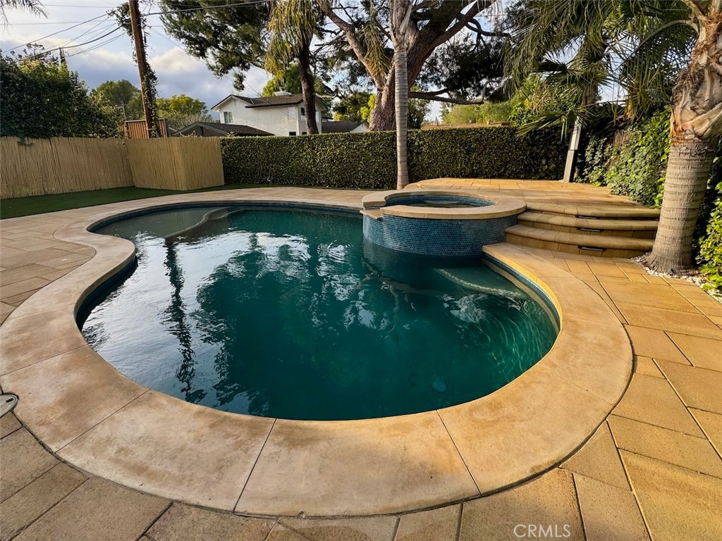 MLS #SR25260846 image #5