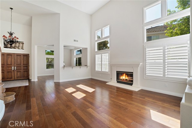 MLS #SR25260861 image #7