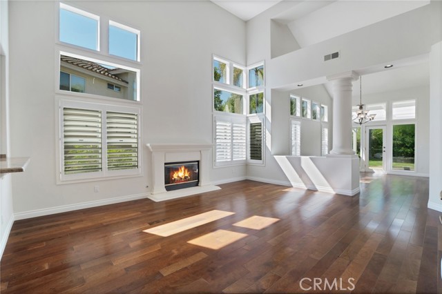 MLS #SR25260861 image #8