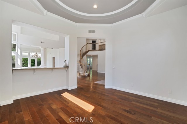 MLS #SR25260861 image #9