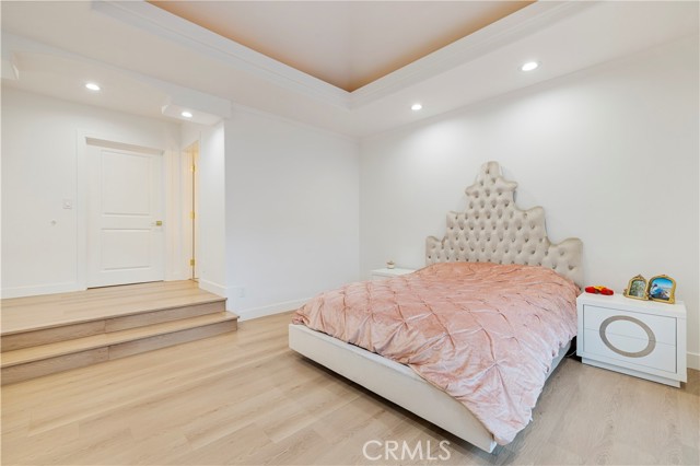 MLS #SR25260880 image #24