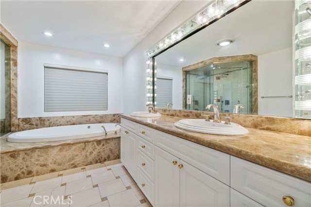 MLS #SR25260880 image #27