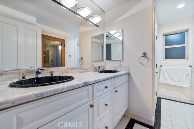 MLS #SR25260880 image #30