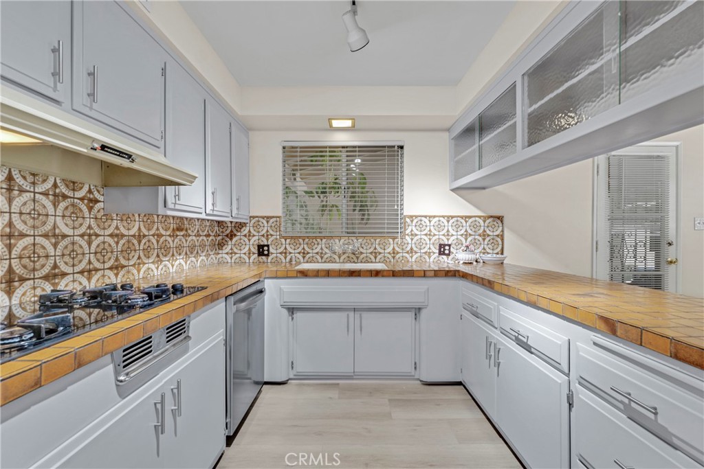 MLS #SR25260946 image #1