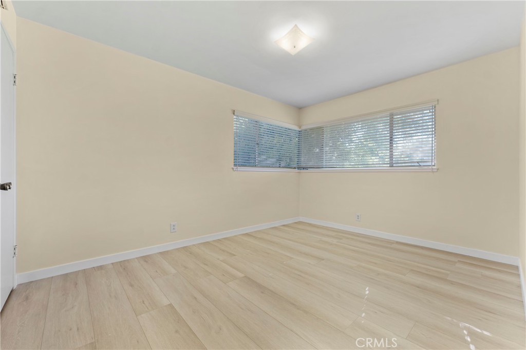 MLS #SR25260946 image #12