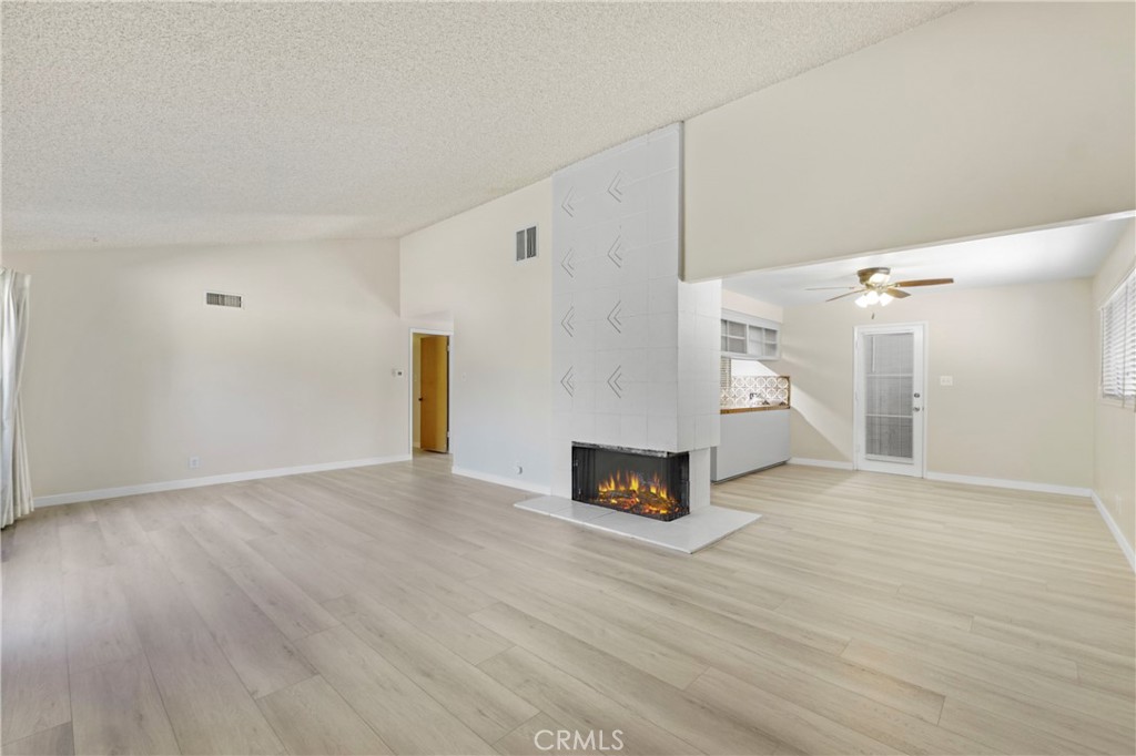 MLS #SR25260946 image #8