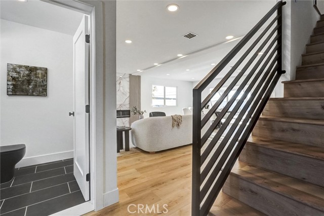 MLS #SR25261140 image #4