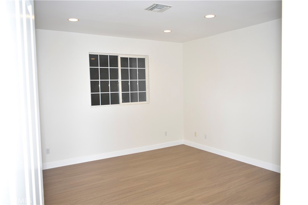 MLS #SR25261198 image #13