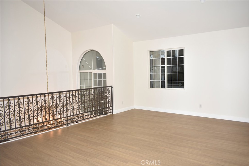 MLS #SR25261198 image #14