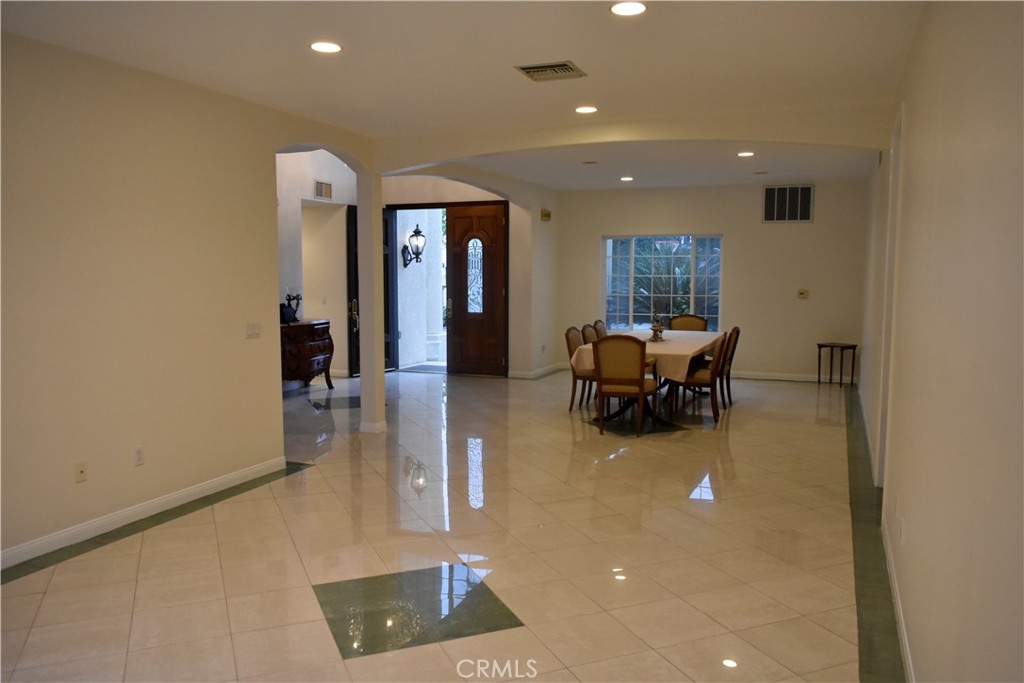 MLS #SR25261198 image #6