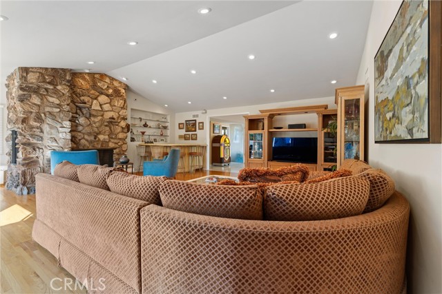 MLS #SR25261208 image #14