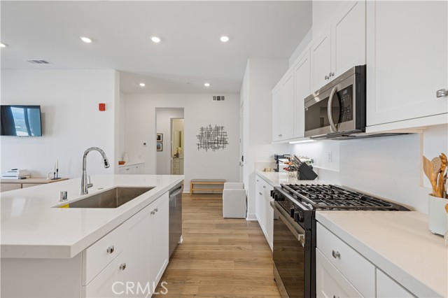 MLS #SR25261287 image #12