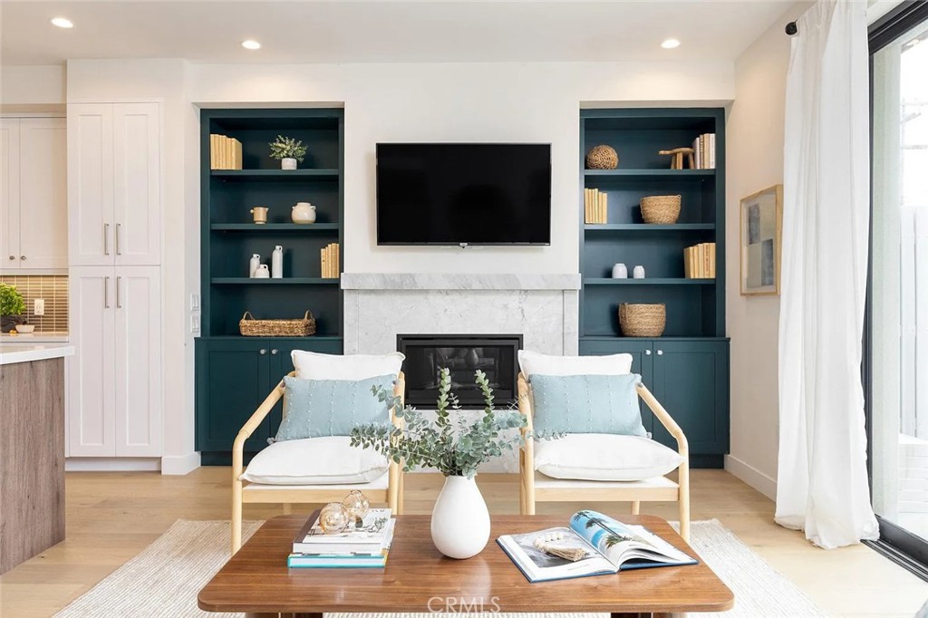 MLS #SR25261308 image #1