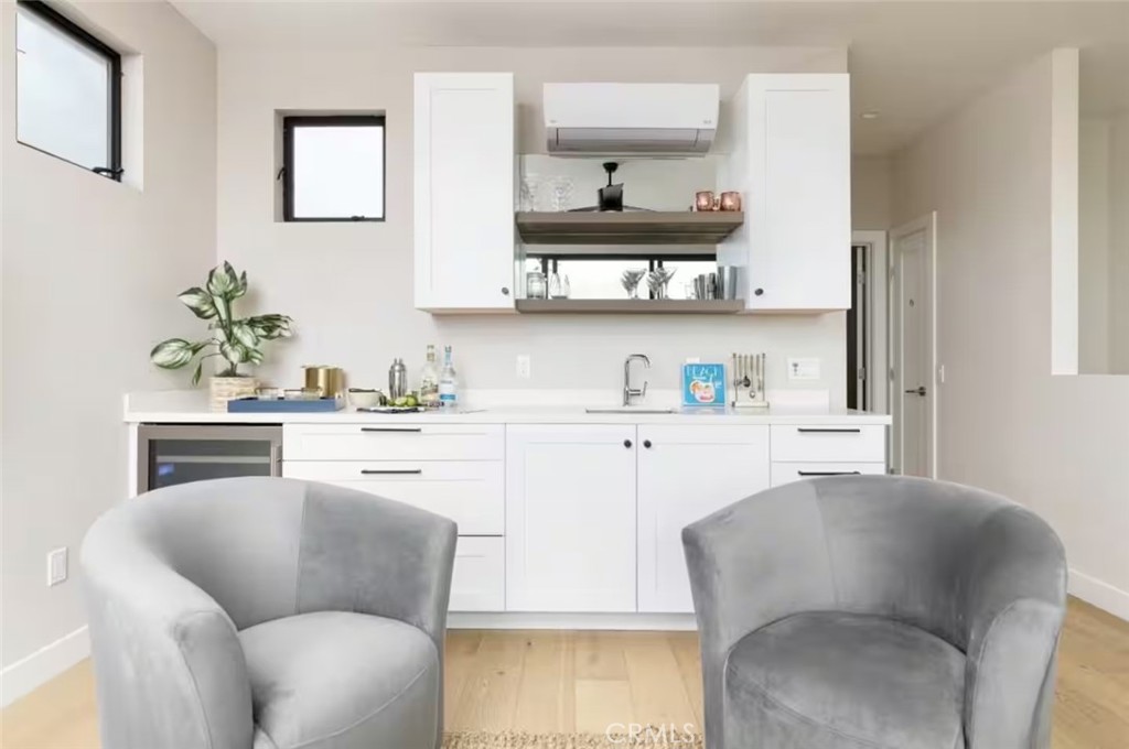 MLS #SR25261308 image #2