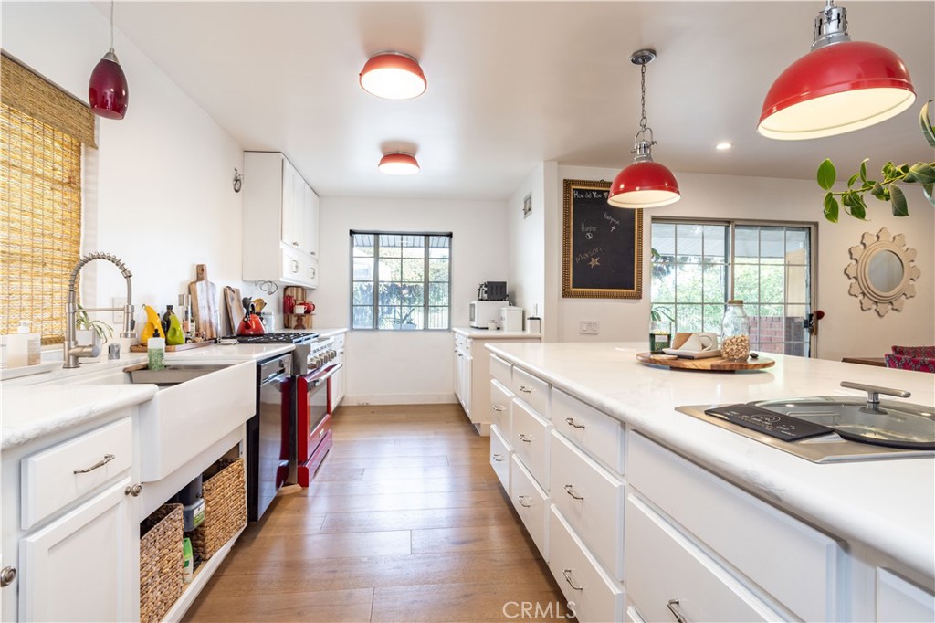 MLS #SR25261336 image #5