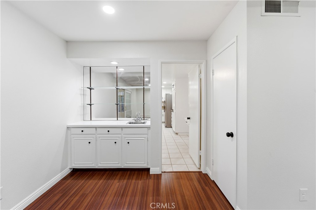 MLS #SR25261366 image #10