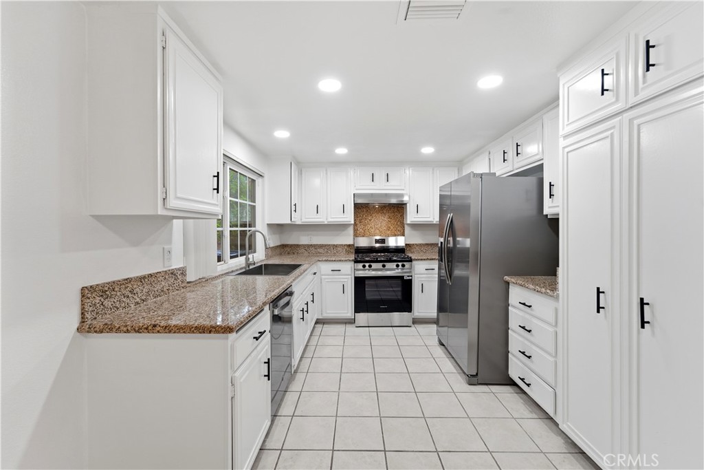 MLS #SR25261366 image #15