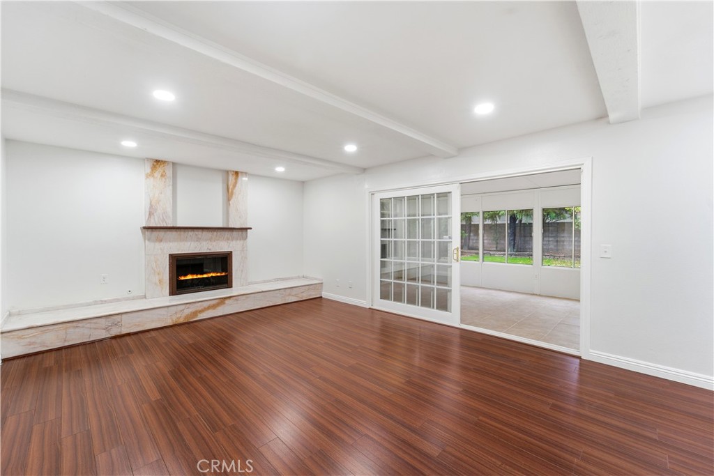 MLS #SR25261366 image #7