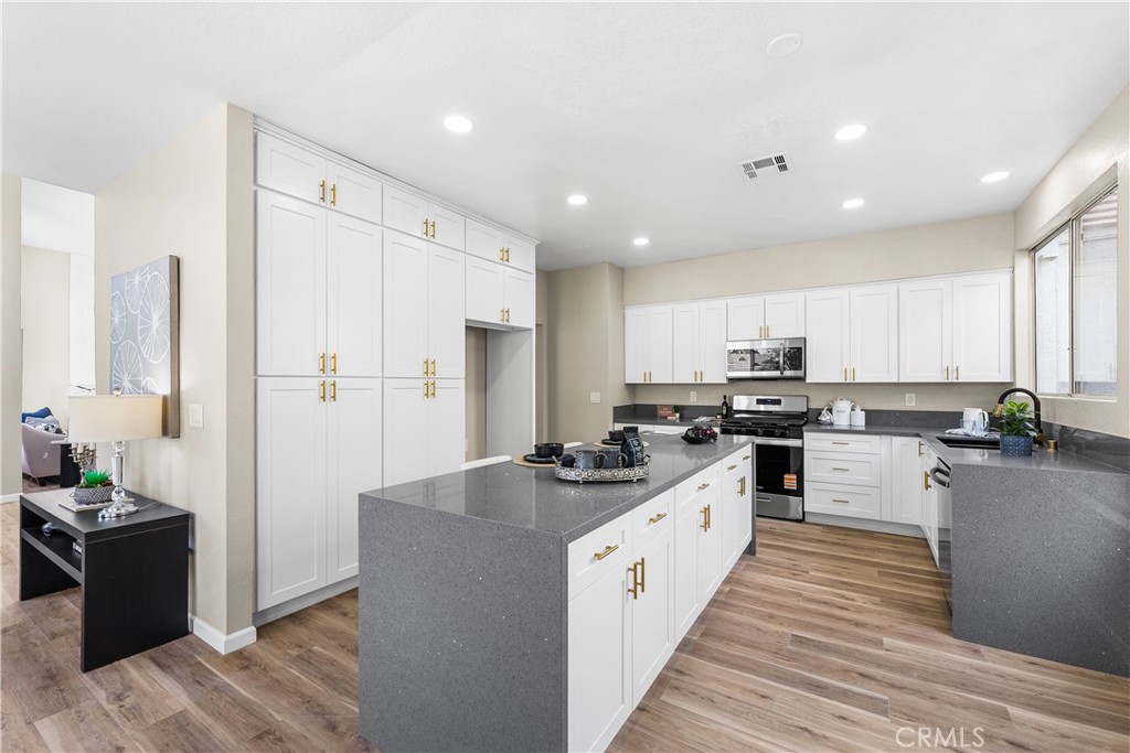 MLS #SR25261395 image #22