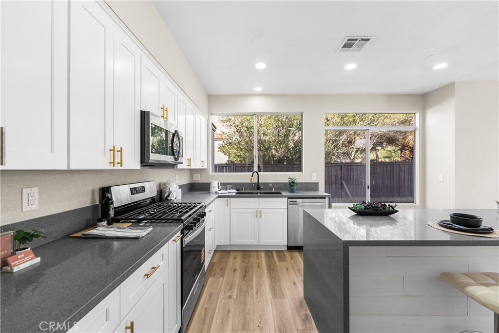 MLS #SR25261395 image #24