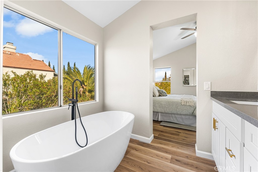 MLS #SR25261395 image #34