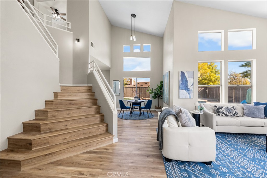 MLS #SR25261395 image #4