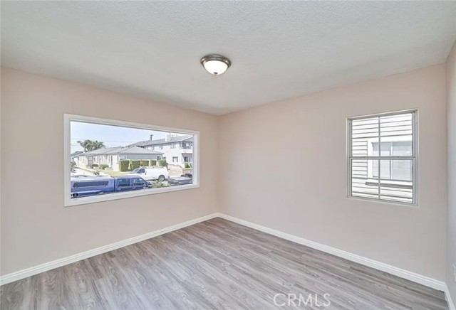 MLS #SR25261402 image #11