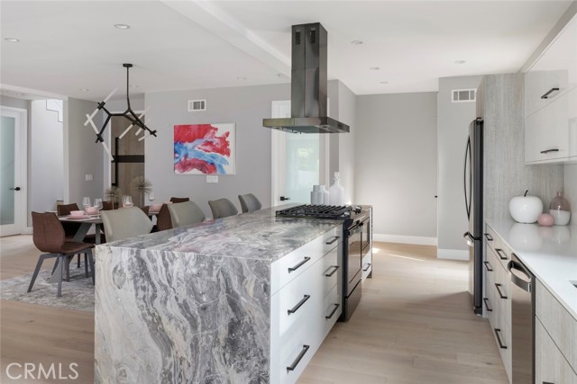 MLS #SR25261468 image #10